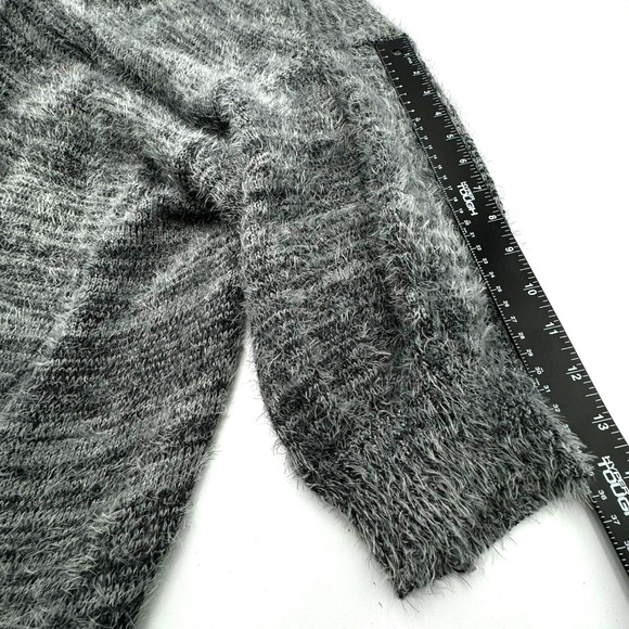 BLACK‎ TAPE Women's 3X Gray Fuzzy Fur Knit Long Cardigan Sweater Open Front Cozy - Picture 9 of 9